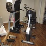 FOLDING TREADMILL/EXERCISE BIKE IRONMAN