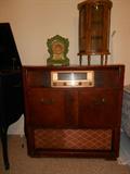 Philco Console Stereo and Turntable. Needs some work.