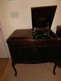 Victrola - Victor Talking Machine VV-215
