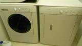Frigidaire Washing Machine and Clothes Dryer