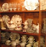 Royal Albert "Old Country Roses" 1962
Laurel China "Regency" Japan
Noritake "Marlene" made in Japan
Noritake "Sorrento" made in Japan