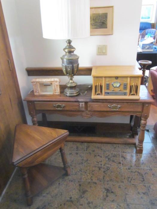 Oak sofa table, (has sun damage to top). corner table, record player, & lamp.