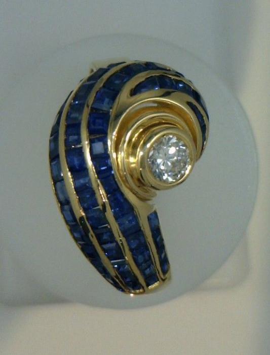 14K yellow gold sapphire and diamond swirl ring - .25 Ct diamond