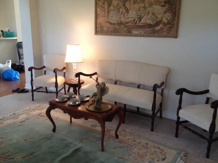 Great old settee with tow matching arm chairs. EXCELLENT! 