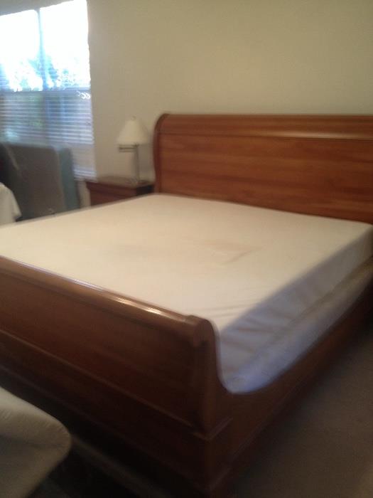 King sleigh bed and tempurpedic mattress (excellent condition)