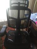 OFFICE CHAIR