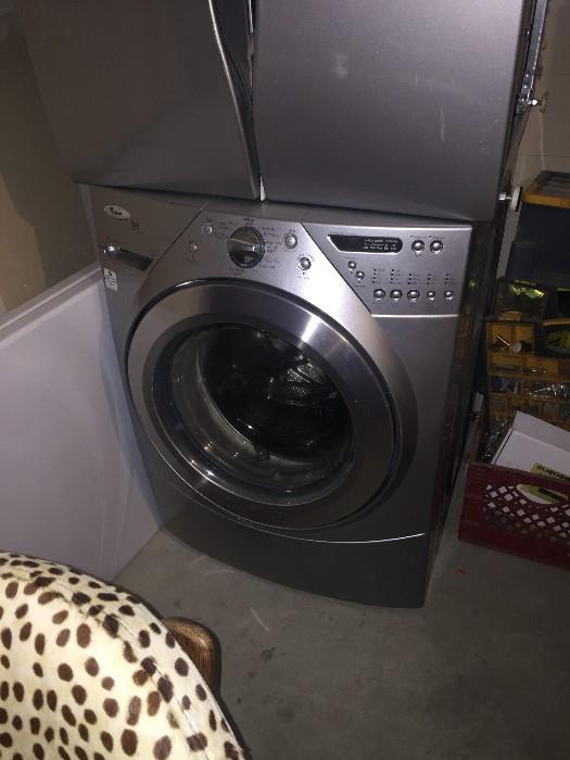 WHIRLPOOL DUET WASHER AND ELECTRIC DRYER GREAT CONDITION COMES WITH PEDESTALS