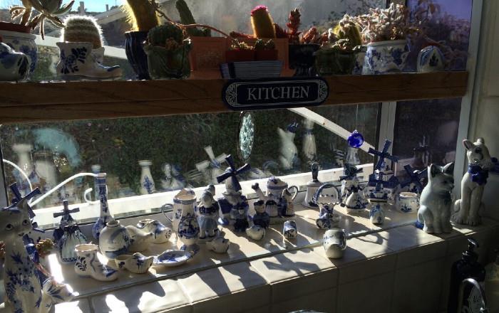 Blue and white Dutch - Holland collectibles