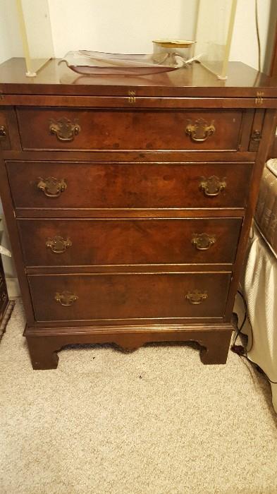 another shot of the english chest petite secretary