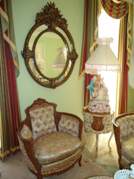Large Italian mirror, Italian table, large Capodimonte lamp