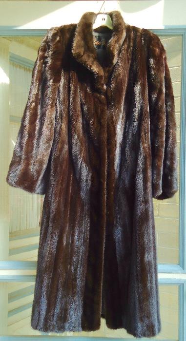 Bullocks Wilkshire 3/4 mink coat size large