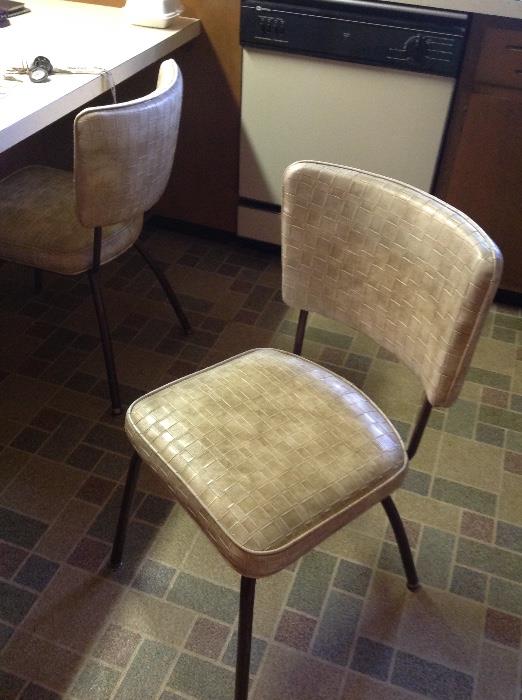 one of a pair of kitchen chairs.  Sorry, no table