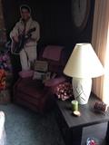 Who's that? Elvis cutout behind the other Burgundy recliner in the family room has left the house..........Sorry folks but the family wanted to keep him so he has been removed!