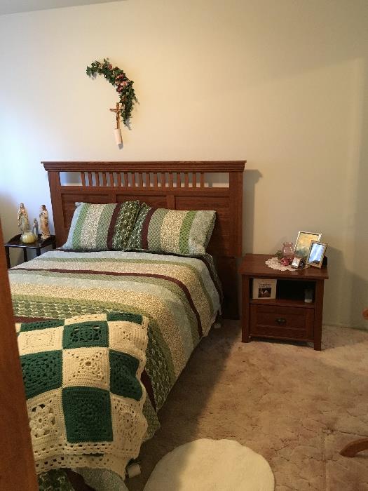 pottery barn style full bed and matching nightstand