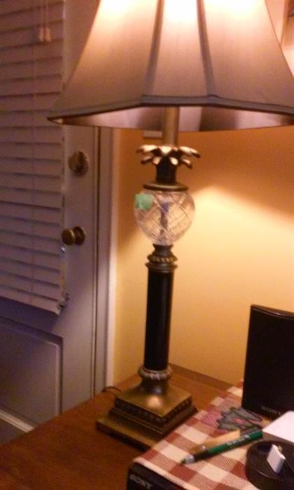 Fancy "Pineapple" Table Lamp.