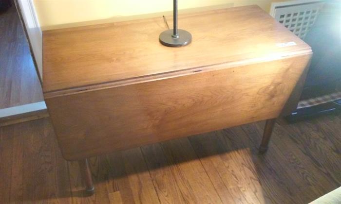 Antique Cherry or Walnut, "Three Plank"! Double Drop Leaf, Dining Table.  In fantastic condition.