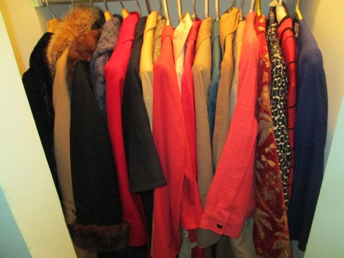 Ladies coats, many vintage