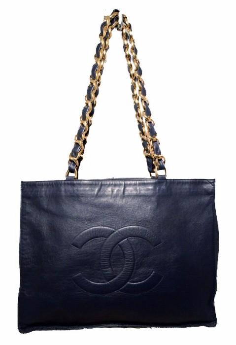 No Reserve Vintage Handbag Auction: Chanel, starts on 2/5/2016