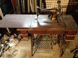 Vintage Singer Sewing Machine 