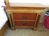 NIGHT STAND - 32 X 37 X 19"