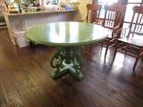 PEDESTAL TABLE