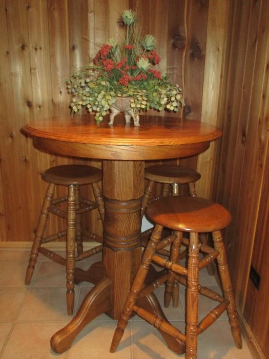Pub table, 5 stools