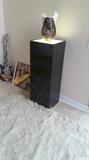 Lighted pedestal 