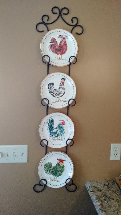 Rooster wall plates with hanger