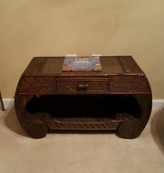 Accent Table in good condition 