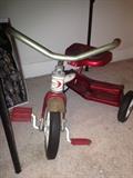 Darling ORIGINAL Vintage Radio Flyer Tricycle!