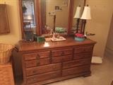 Short dresser with detachable 3 piece mirror 