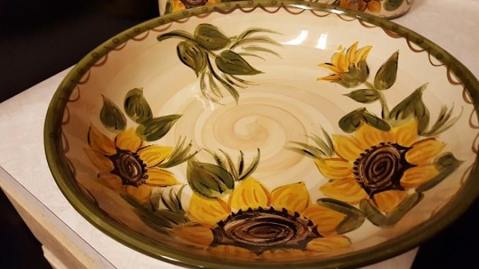 Sunflower Large Serving Bowl