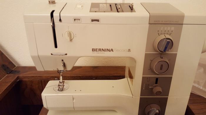 Bernina 930 Sewing Machine