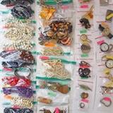 Retro & Vintage Jewelry
