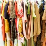 Retro Women's Clothing