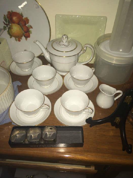 Vintage Noritake china set. 