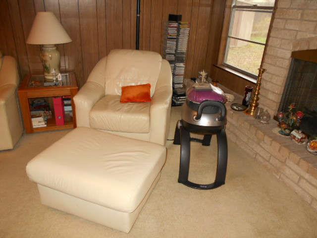 leather chair w/ottoman, side table, lamp, exercise equipment 