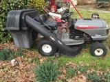 Craftsman LT 2000 riding mower with recycler