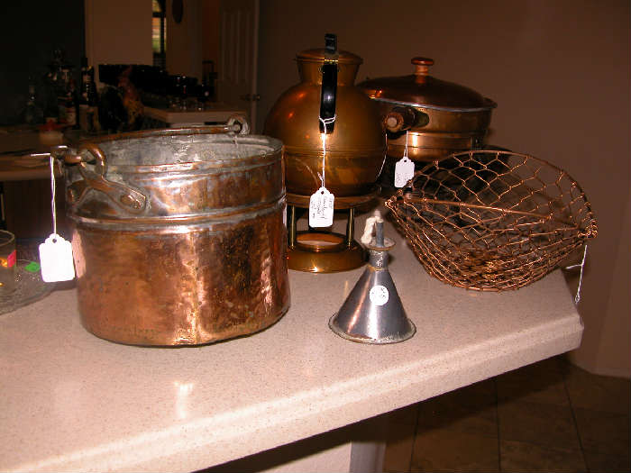 copper pots decor