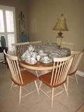 Jamestown by Wabash oak table and 6 chairs