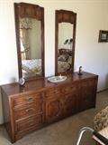 Thomasville bedroom set