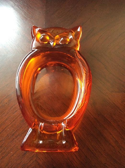 Viking glass orange owl ash tray