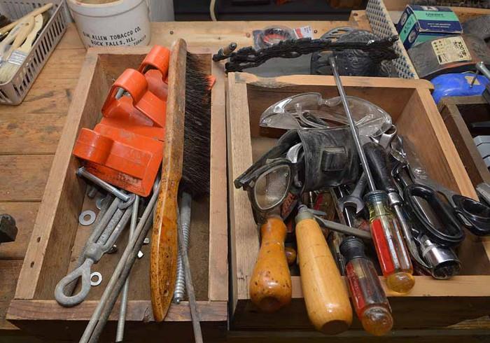 Various Hand Tools 