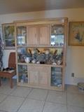 Broyhill China hutch