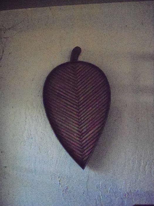 Wood leaf wall art
