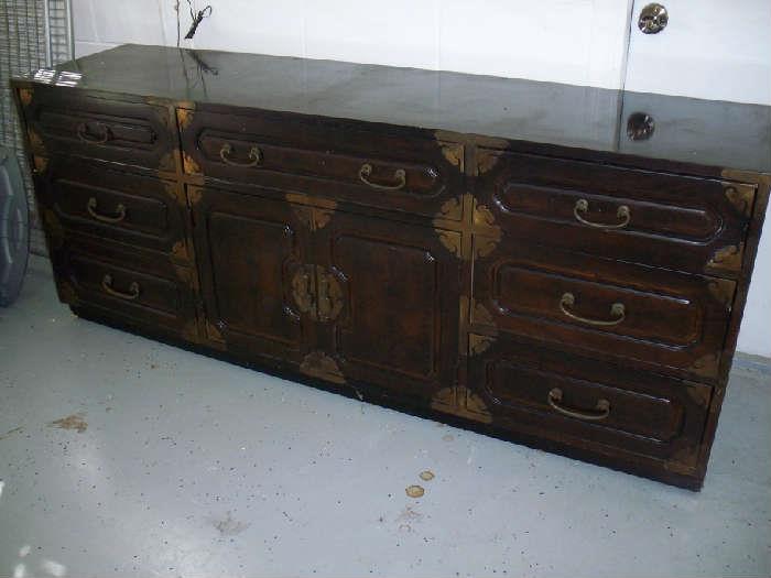 Bernhardt 9 drawer dresser - Oriental style