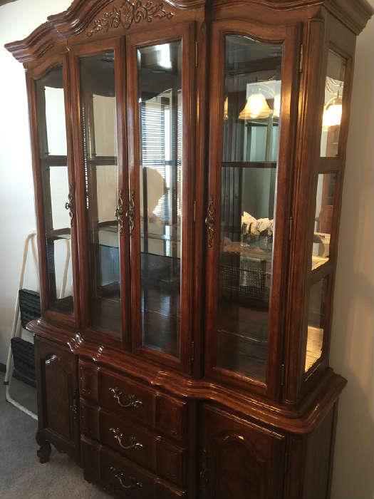 Gorgeous china cabinet from Thomasville.  Has matching tea cart/buffet, table and 6 chairs.