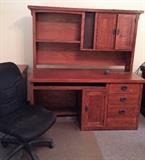 #27 Oak desk with hutch 61x30x36 hutch 24d $275