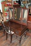 Mahogony Dressing Table Part of 3 Piece Bedroom Set - Was last used without mirror as a desk!