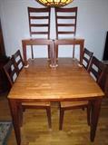 Beatiful wood table w/6 chairs--excellent shape